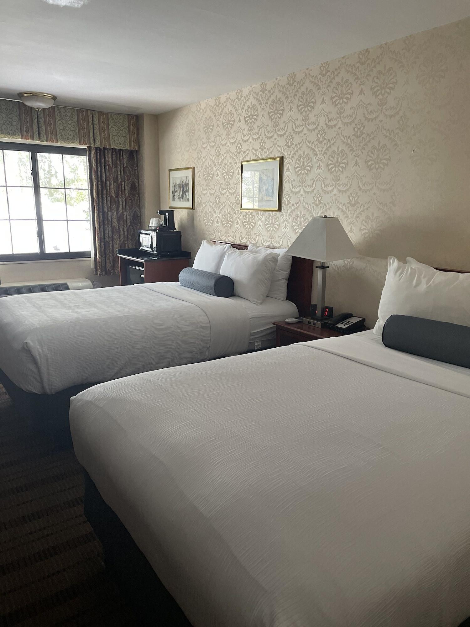 Surestay Plus By Best Western Woodbury Inn Bagian luar foto