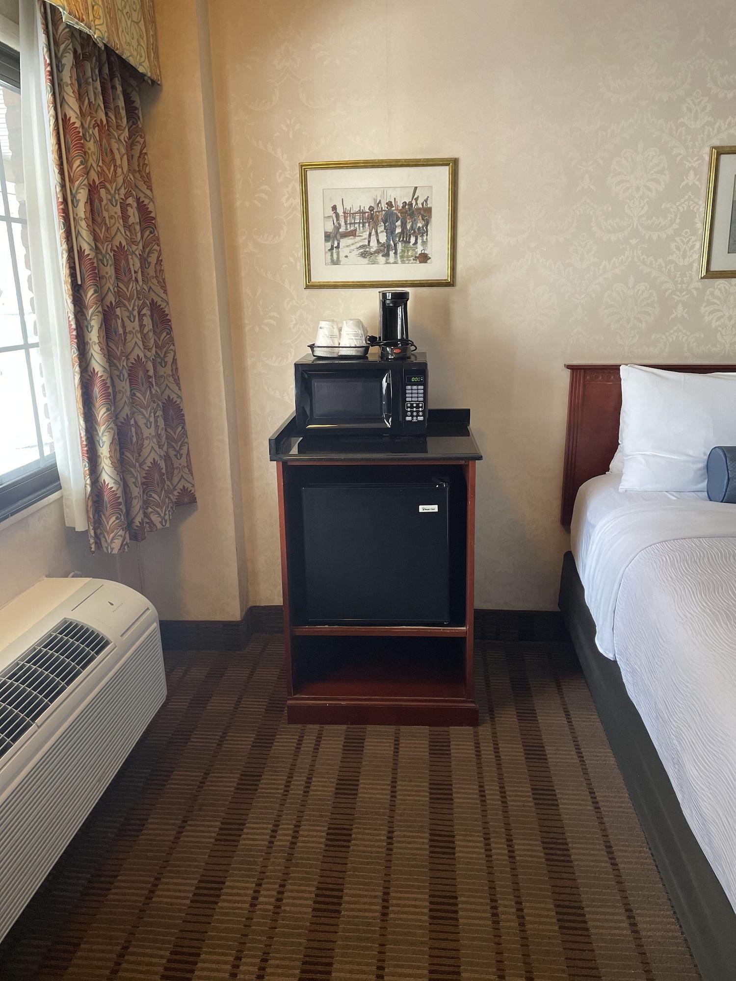 Surestay Plus By Best Western Woodbury Inn Bagian luar foto