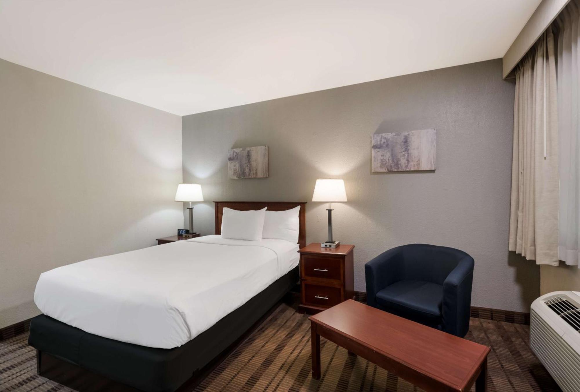Surestay Plus By Best Western Woodbury Inn Bagian luar foto