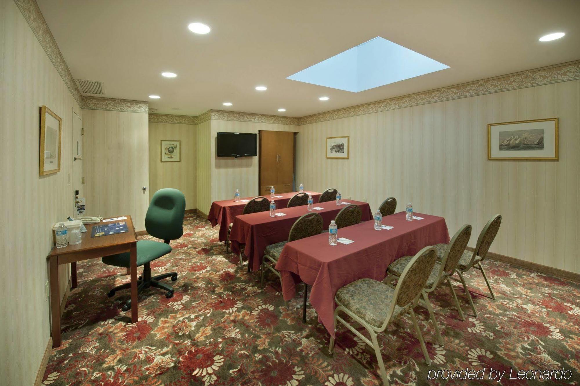 Surestay Plus By Best Western Woodbury Inn Bisnis foto